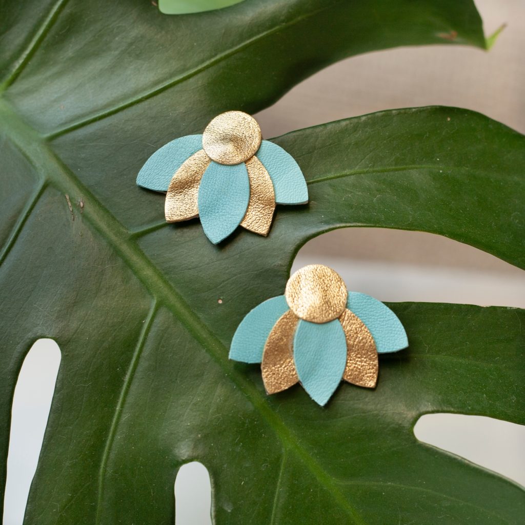 Boucles D'oreilles Argent 925 – Fleurs émail Bleu – Occasion